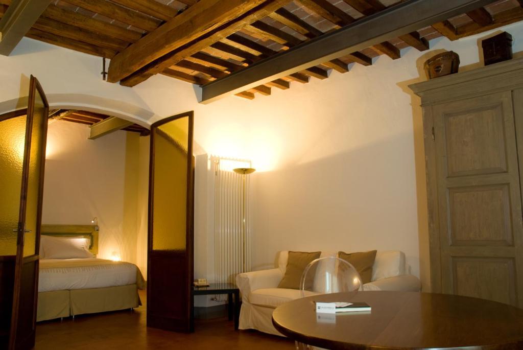 Callegherie 21 Boutique B&B Imola Quarto foto