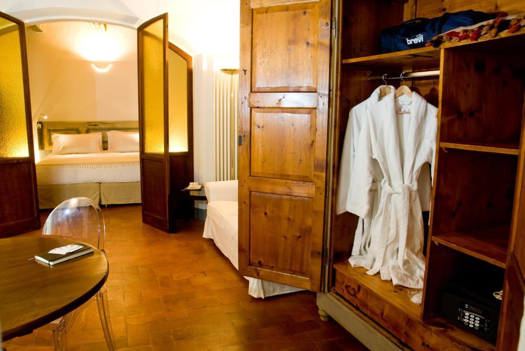 Callegherie 21 Boutique B&B Imola Quarto foto